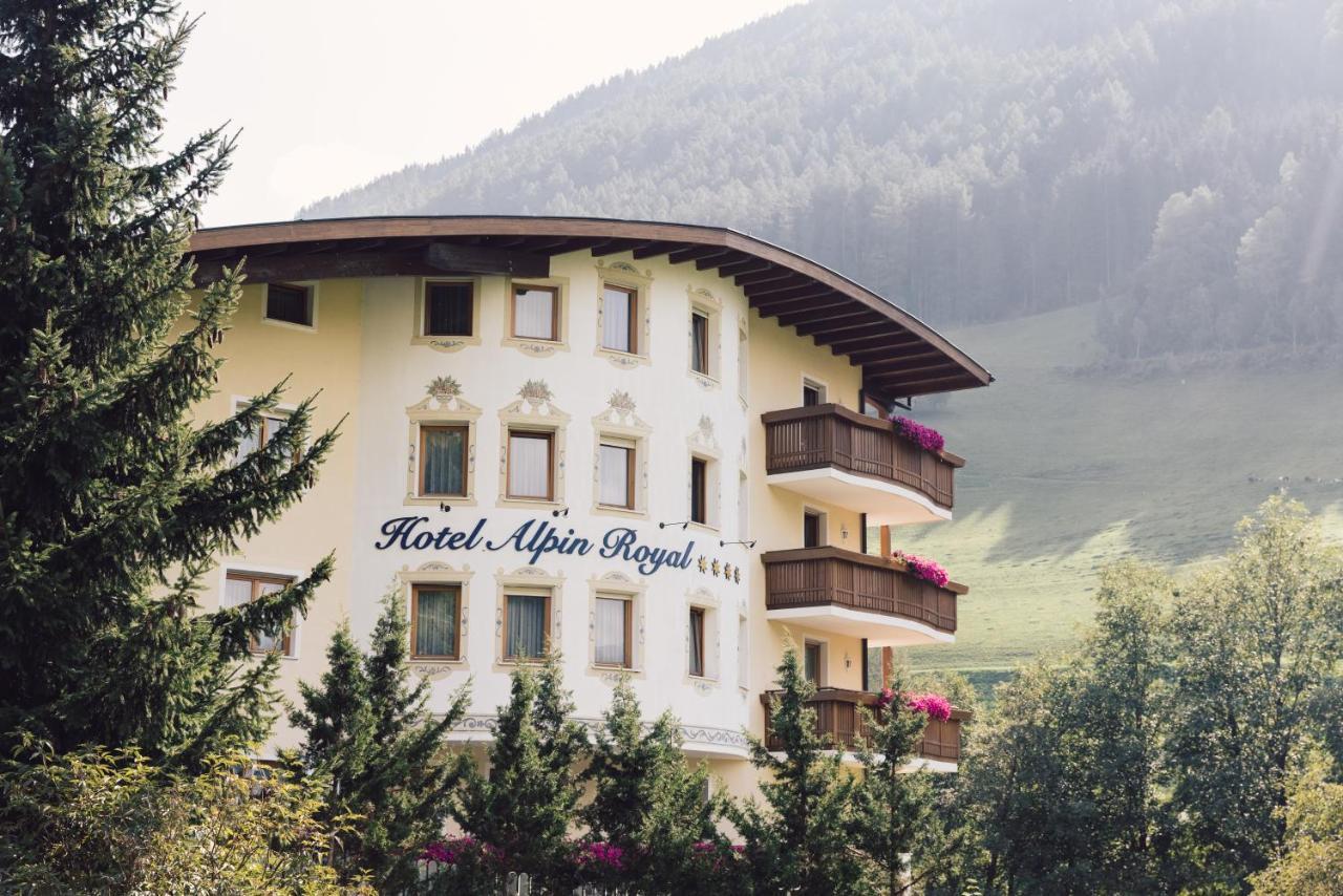 Wellness Refugium&Resort Hotel Alpin Royal Cadipietra Esterno foto