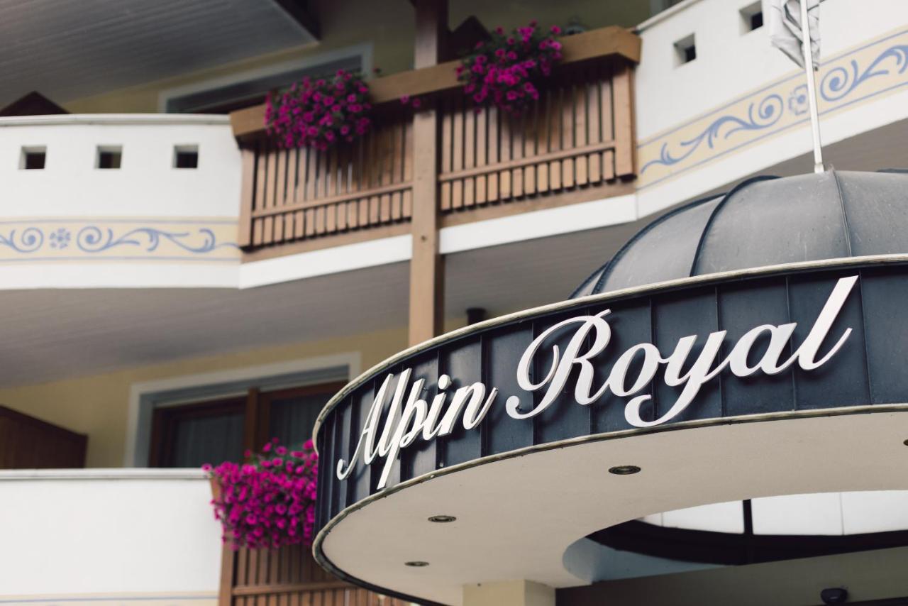 Wellness Refugium&Resort Hotel Alpin Royal Cadipietra Esterno foto